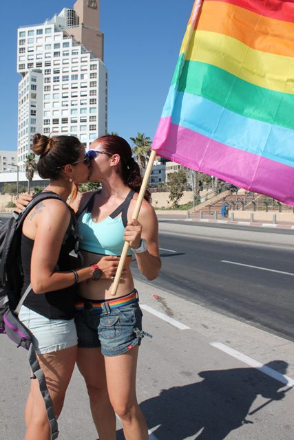 Girls love and pride at Tel Aviv Pride 2015. (Photo: Super G)