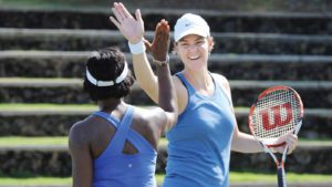 Lindsay Davenport gives New Jersey's Lisa Webber a high five after Webber's put-away at the net at the Wailea Fantasy Camp clinic Friday morning. (Photo: Courtesy of the Four Seasons Maui)