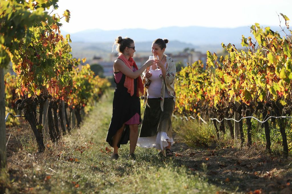 Lesbians among the vines